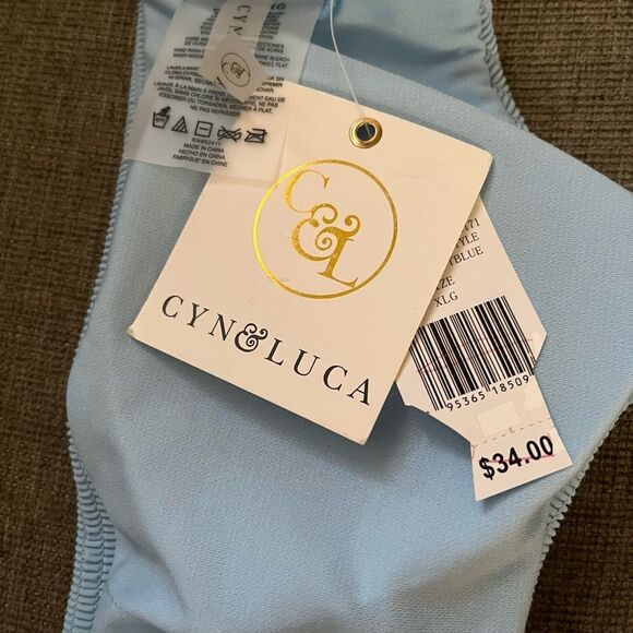 Cyn & Luca Pastel Blue Textured Swim Top Gold Hooks Adjustable Straps SZ XL NWT - Picture 2 of 5